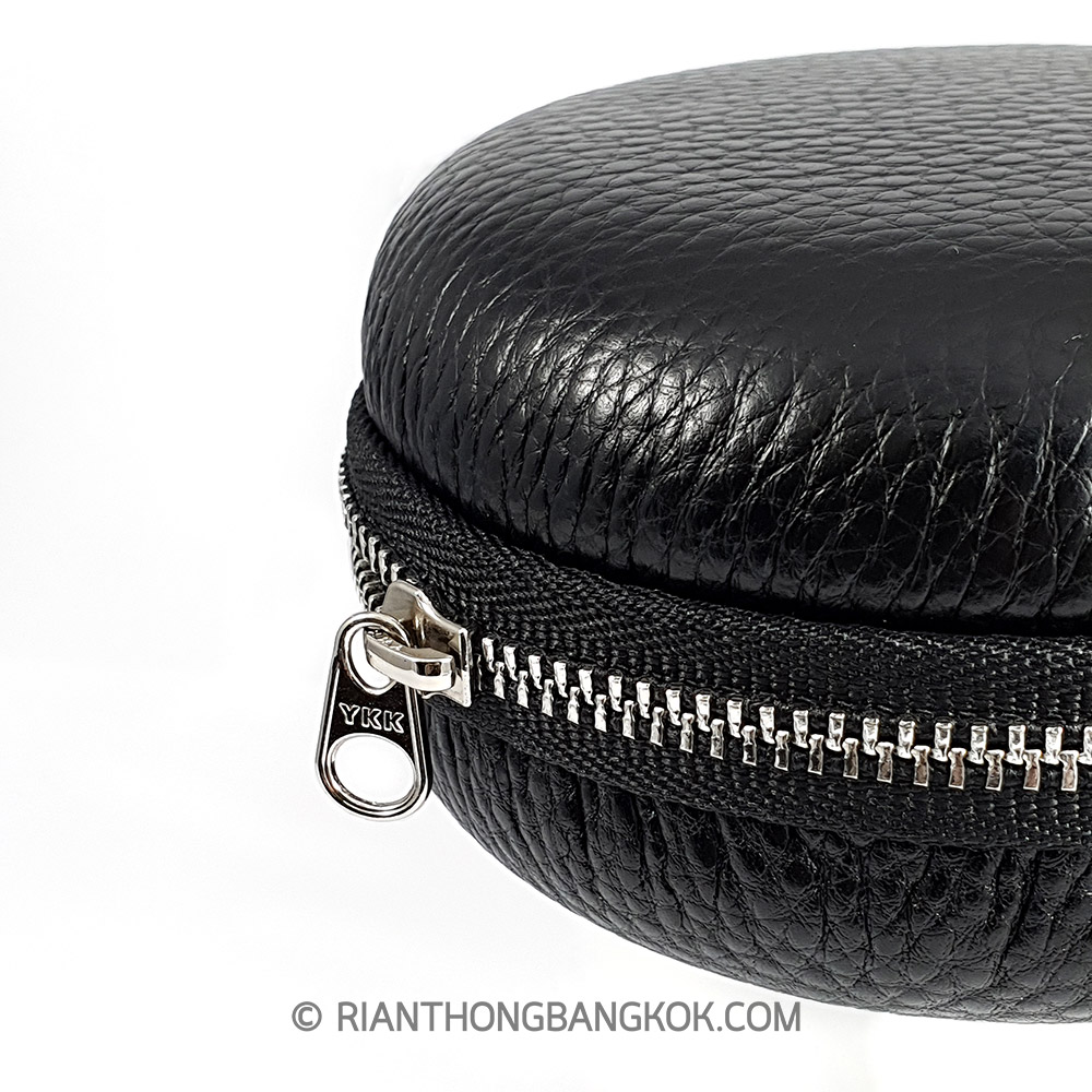 Watches Travel Case - กล่องเก็บนาฬิกาหนังสำหรับเดินทาง Watches Travel Case - กล่องเก็บนาฬิกาหนังสำหรับเดินทาง